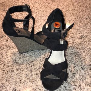 Black suede Guess wedges - silver glitter platform
